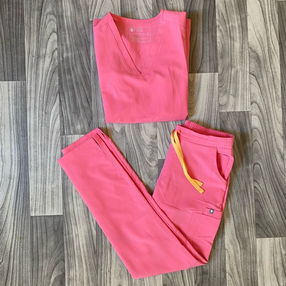 Figs Neon Pink Scrub Set